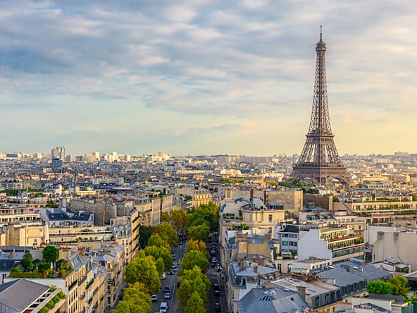 Paris eiffel tower cityscape aerial view dec 2025_crop